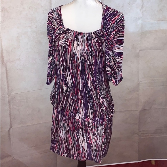 Splashes of Color Adorn this Comfy Dress - Picture 1 of 11